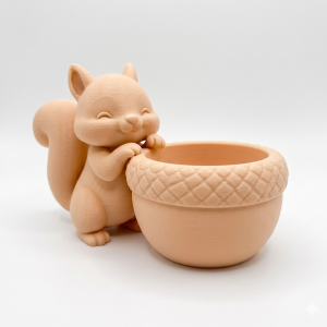 Alternative view of Squirrel Acorn Planter