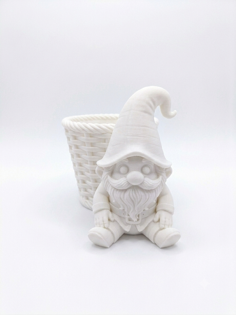 The Gnome Wicker Planter - Image 5