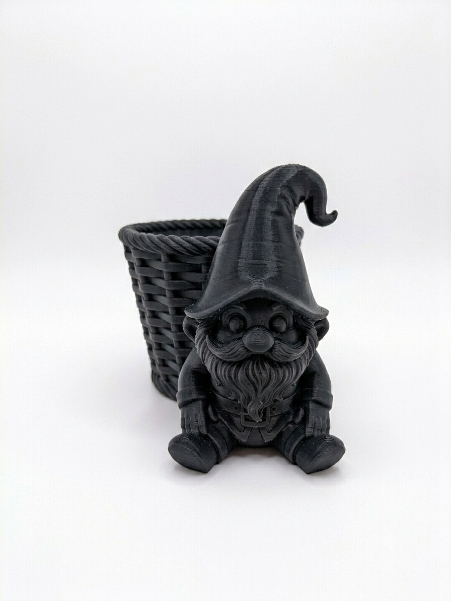 The Gnome Wicker Planter - Image 9