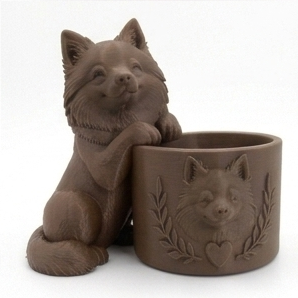 Alternative view of Pomsky Planter